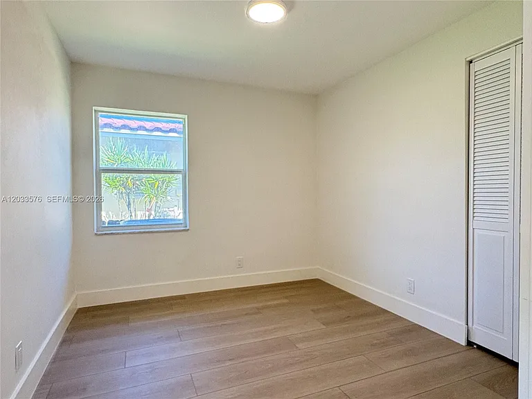 1221 NW 44th St — Photo 31