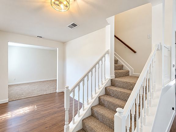 2nd image of 2536 Windchase Dr