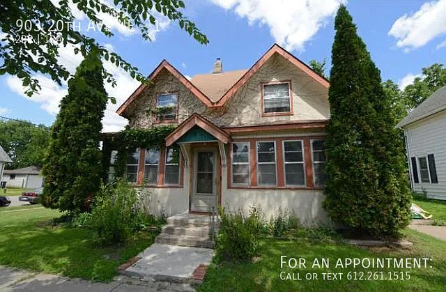 1st image of 903 20th Ave NE #1