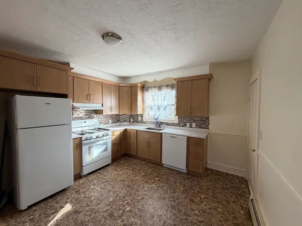 16 Franklin Pl #1R, Quincy, MA 02169