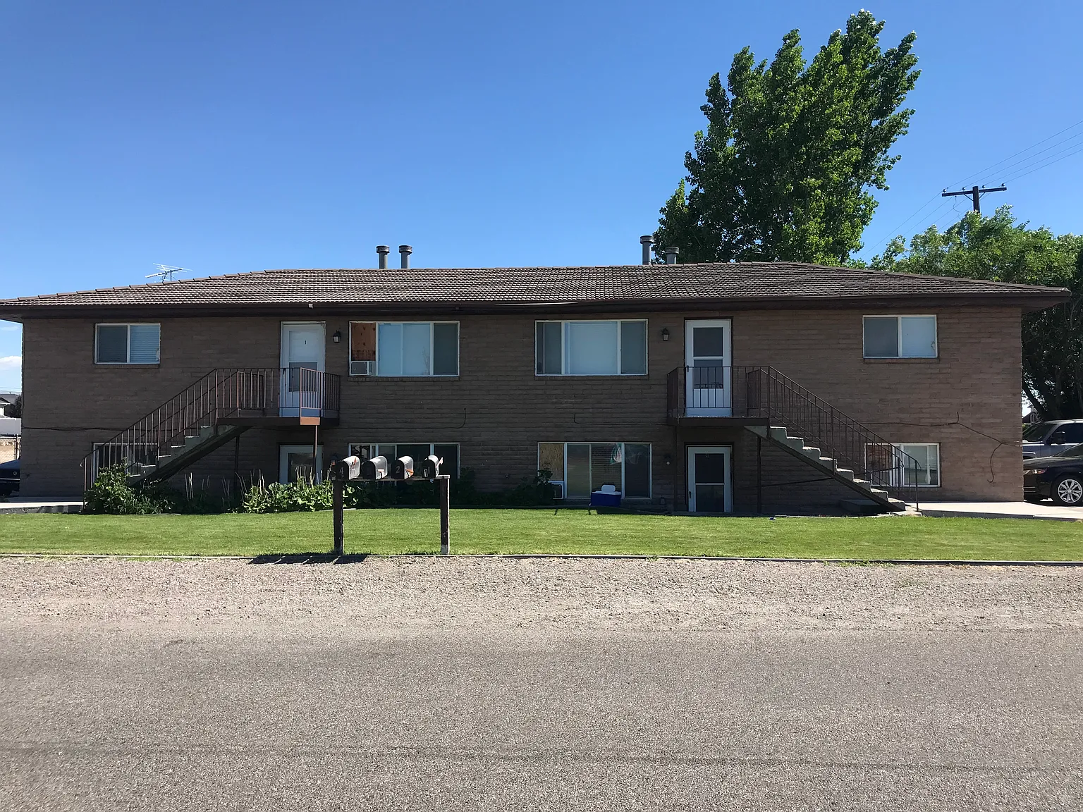 2 bed, 1000 sqft, $1,095 — Photo 1