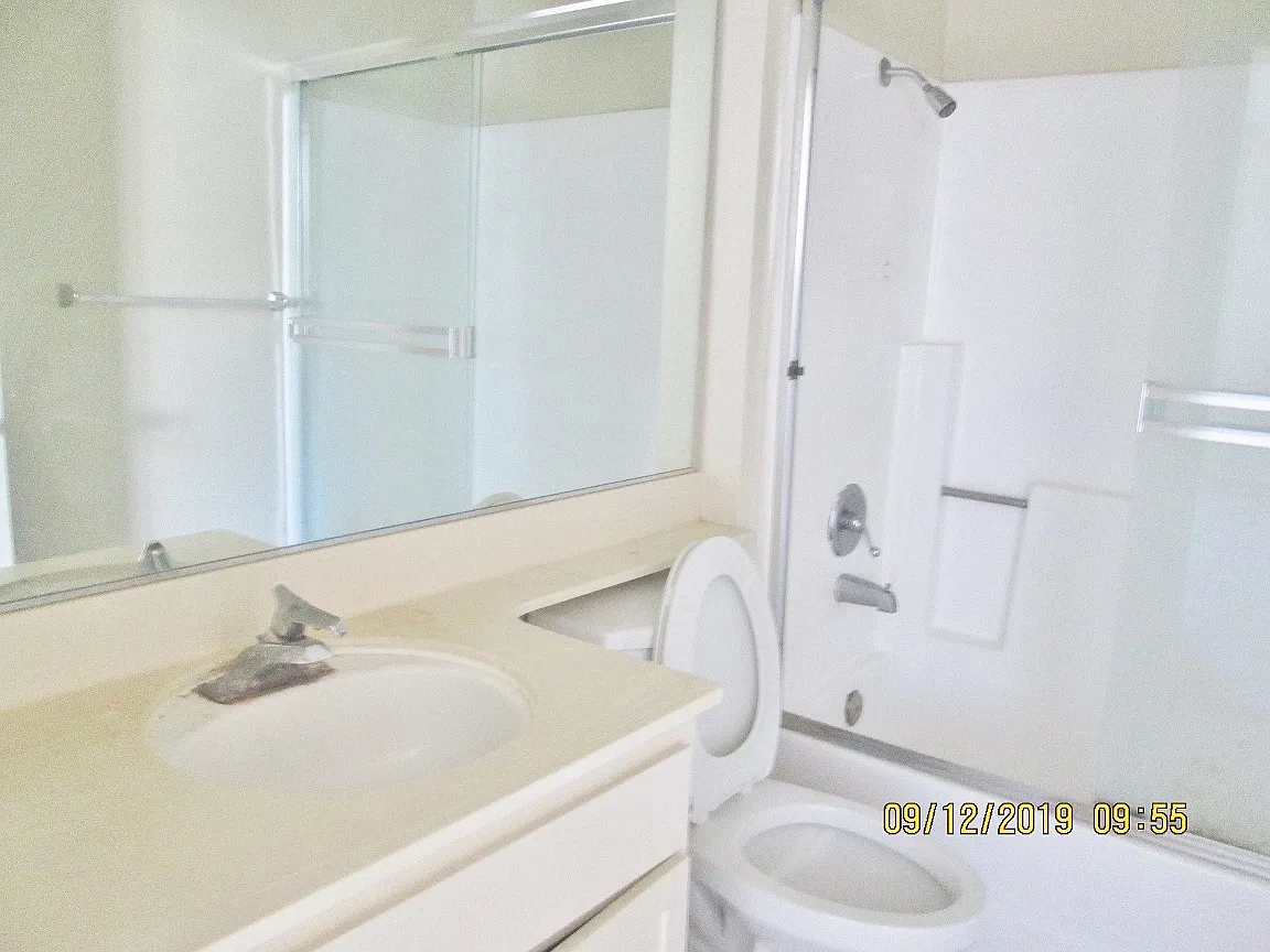 Lido Apartments - 9915 National Blvd — Photo 2