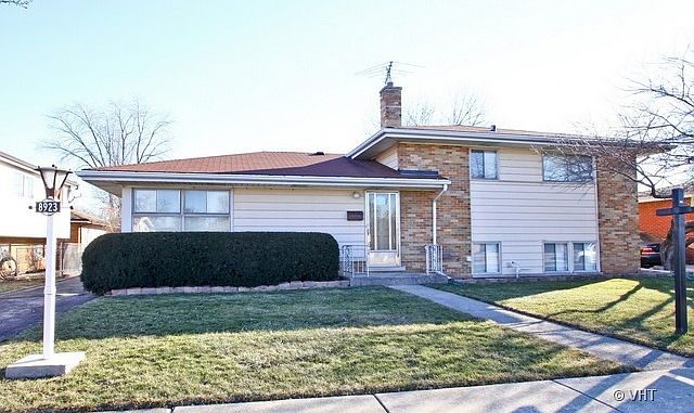 1st image of 8923 N Oconto Ave