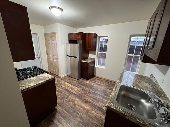 3rd image of 205 Liberty St APT 3