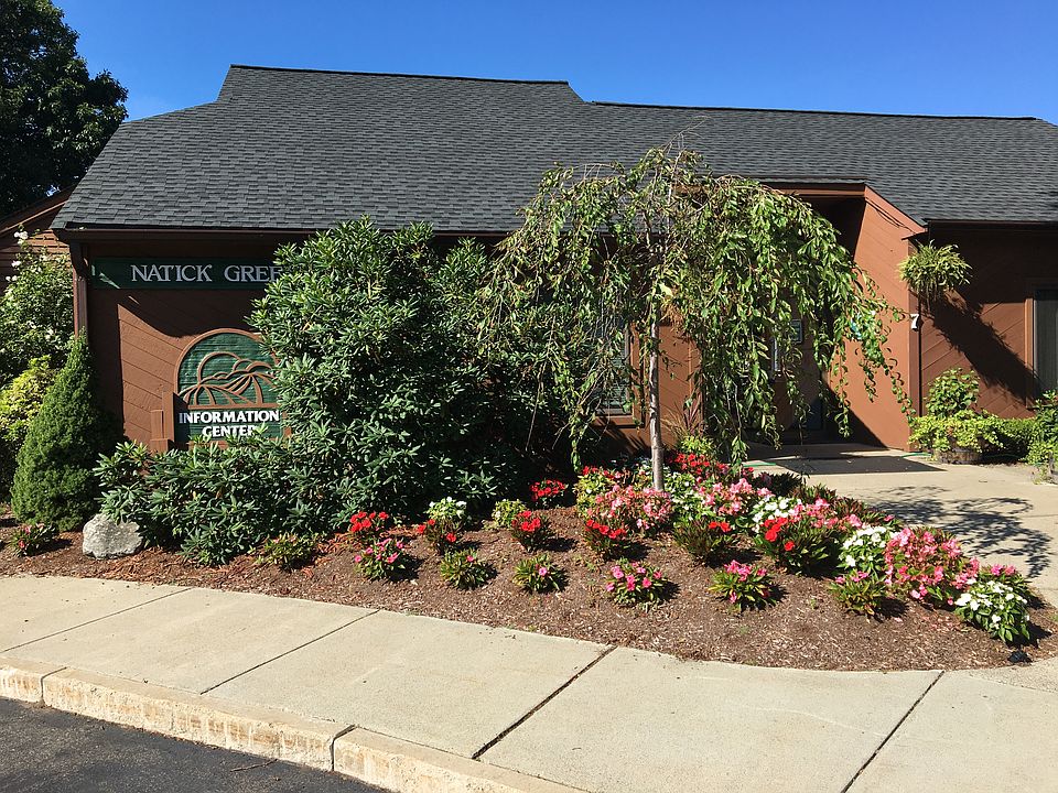 Onsite management office open M-F 9 AM to 5PM. This is subject change.