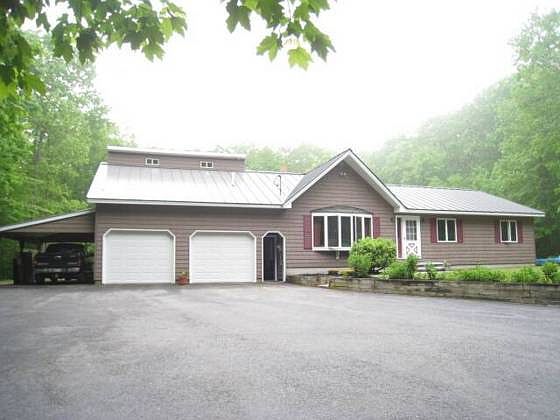 2nd image of 33 Bragdon Hill Rd