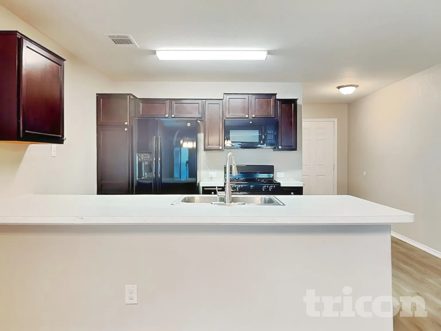 2415 Marbach Woods San Antonio TX — Photo 4