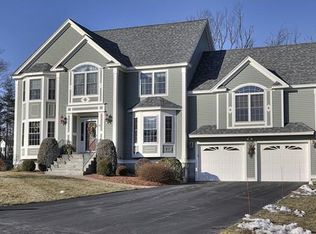 18 Regency Dr, Dracut, MA 01826
