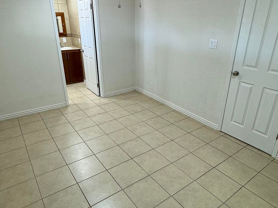 1st image of 1212 N Villareal Ave