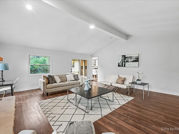 4th image of 1059 Hickory Ln