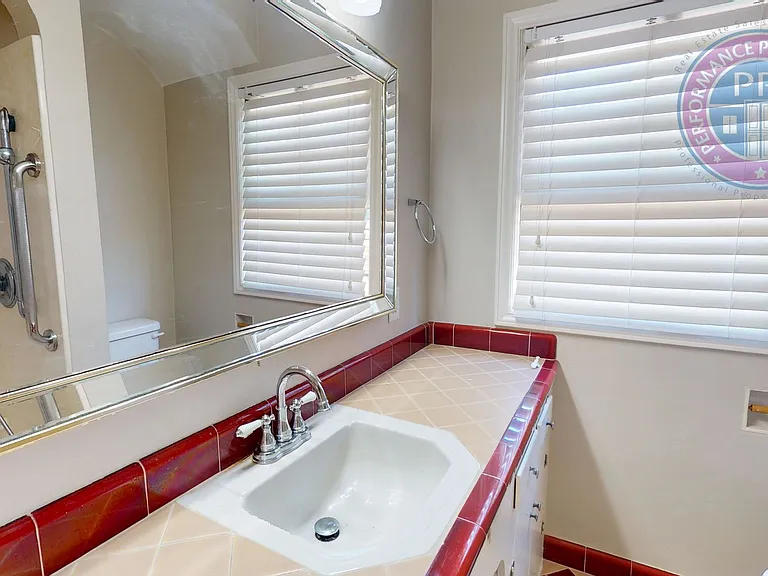 4793 N Willamette Blvd — Photo 14