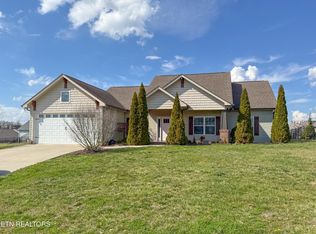 2774 Vista Meadows Ln, Sevierville, TN 37876