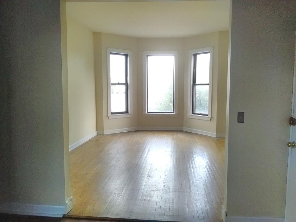 1st image of 1514 N Wieland St APT 3F