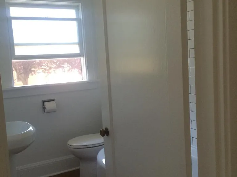 Bathroom with cork tile