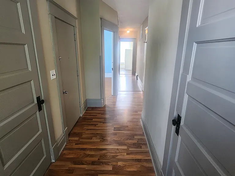 1719 Farnam St #2 — Photo 18