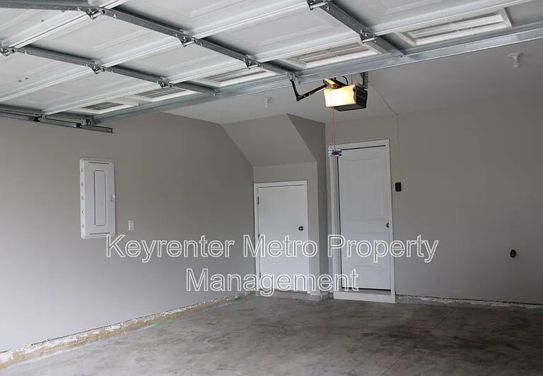 9818 Ruby Lockhart Blvd — Photo 41