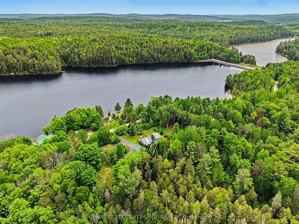 1st image of 515 Graphite Bay Rd