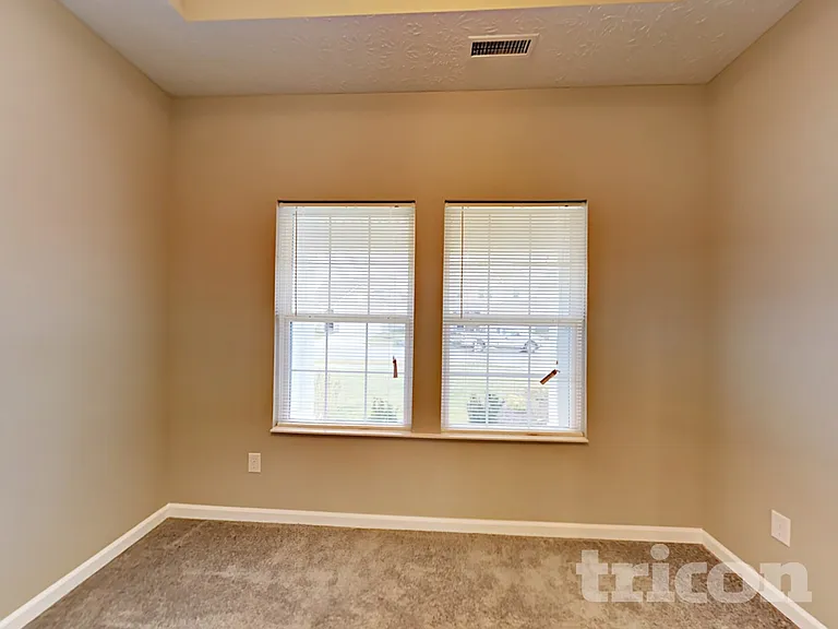 10406 Deercrest Ln — Photo 17