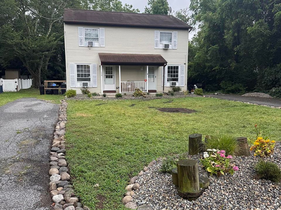 1st image of 56 Memorial Dr
