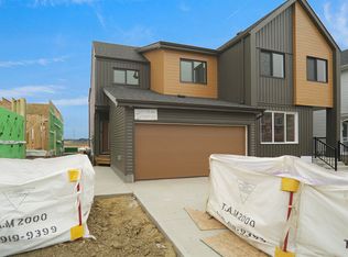 624 176th Ave NW, Edmonton, AB T5Y3V6