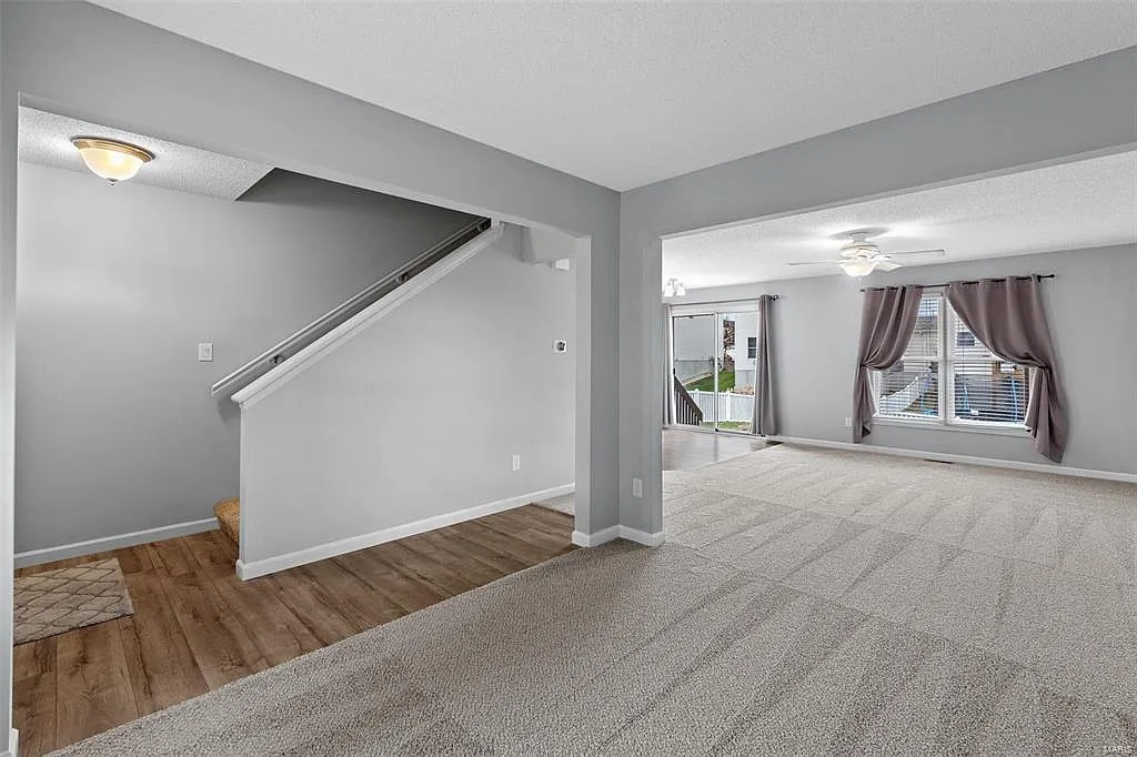 235 John Charles Dr — Photo 3