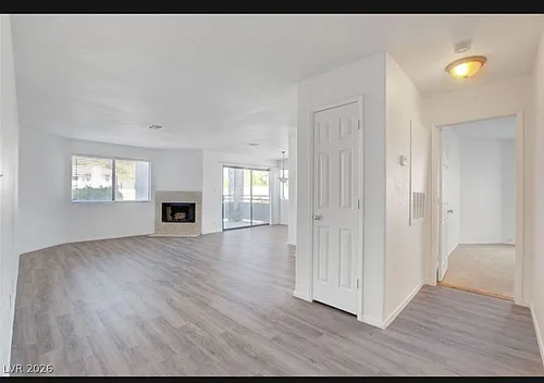 5034 S Rainbow Blvd #102 Photo 1