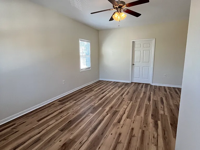 616 Marshtree Ln #301 — Photo 16
