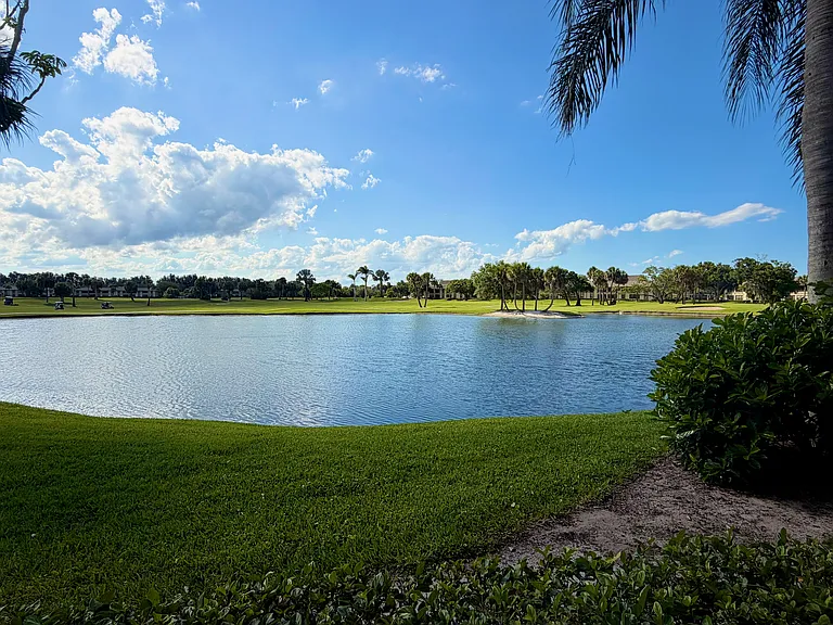 39 Plantation Dr #101 — Photo 11