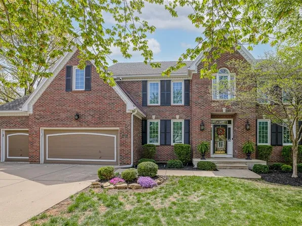 12860 Westgate St, Overland Park, KS 66213