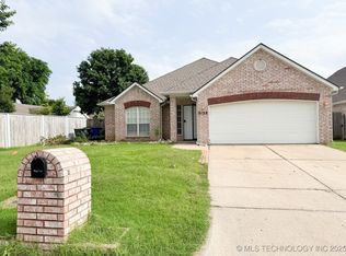 9128 E 74th St, Tulsa, OK 74133