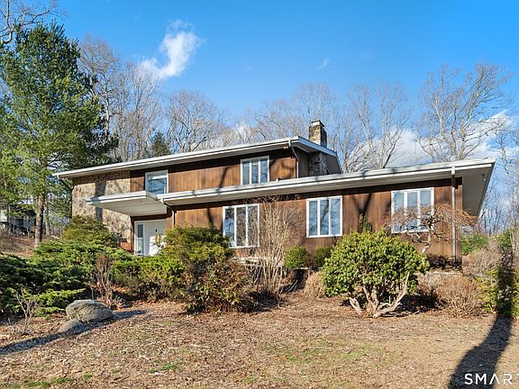 2nd image of 33 Reilly Road