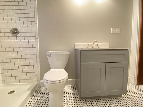 5th image of 4540 Floral Ave APT 3