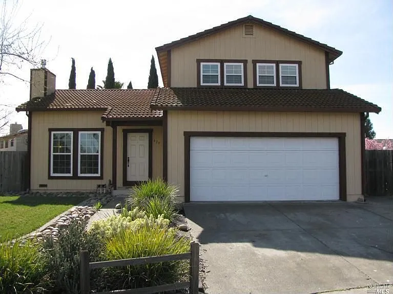 619 Paisley Ct photo 1
