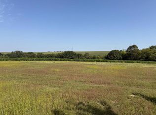 1 Murphy Rd, Mineral Pt, WI 53565