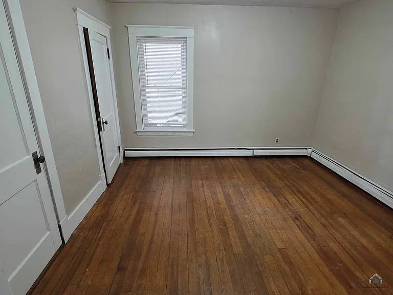 201 Waldo St #5 — Photo 6