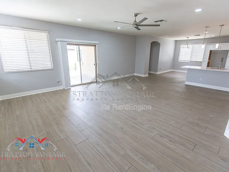 3068 E Ravenswood Dr — Photo 6