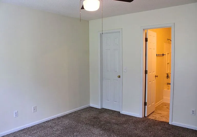 132 Bluelake Blvd — Photo 31