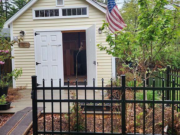 2nd image of 5 Woodbury Street