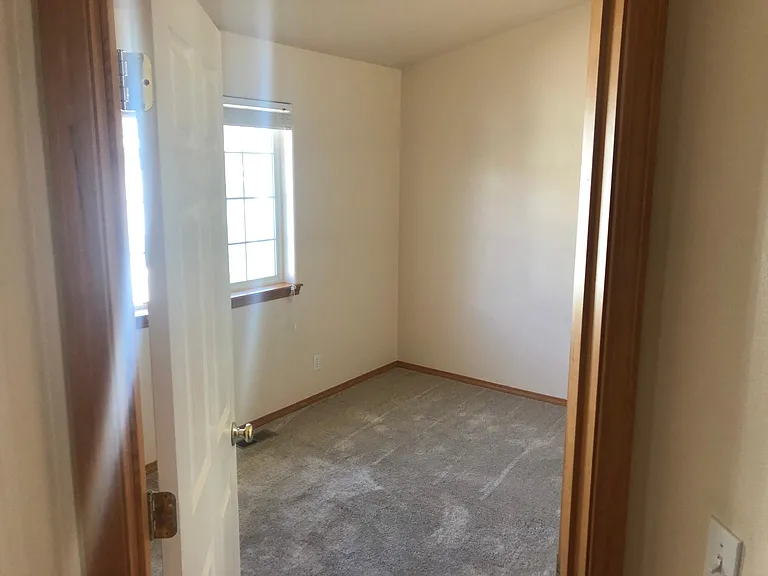 6329 N Lafayette Ln — Photo 10