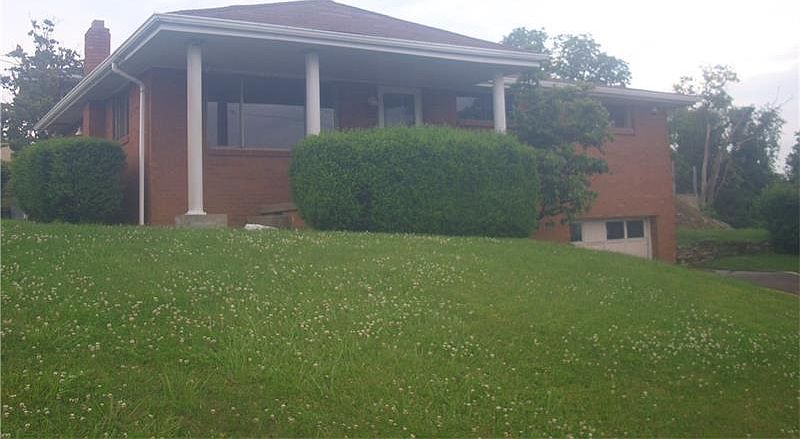 1st image of 127 Pennsylvania Blvd