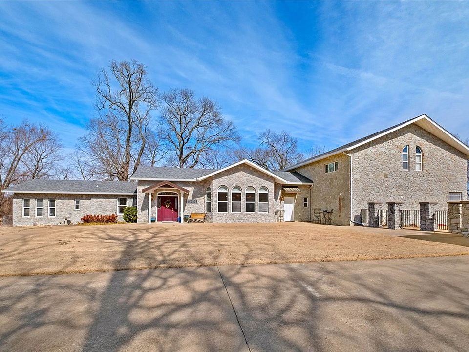 1st image of 14242 Lake Forrest Heights Rd