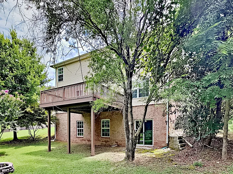 982 Acadia Ct — Photo 21