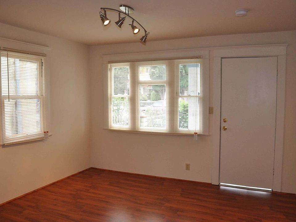 2nd image of 1605 Stanley Ave