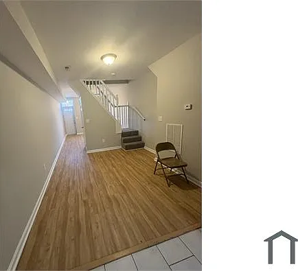 1207 James St — Photo 6