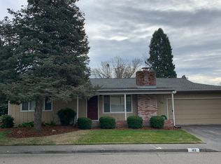 102 Oak Shadow Dr, Santa Rosa, CA 95409