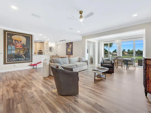 1600 Clermont DR #J-105, NAPLES, FL 34109