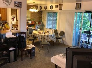 2036 Sanlin Dr, Coraopolis, PA 15108