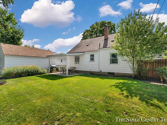 4th image of 1414 Winchester Dr