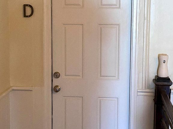 2nd image of 1815 Bailey Ave #D