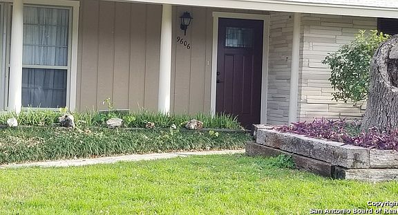 2nd image of 9606 Lantana Dr